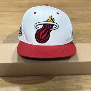Mitchell & Ness Miami Heat Fitted Hat White Red NBA Flat Brim Cap 7 1/8